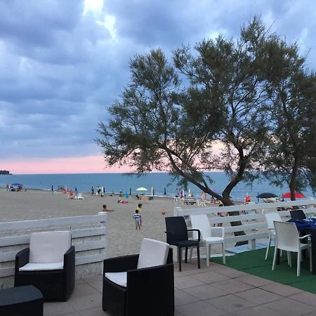 Un Posto Al Sole Acomodação com café da manhã Torretta  Exterior foto