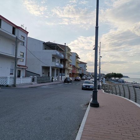 Un Posto Al Sole Acomodação com café da manhã Torretta  Exterior foto