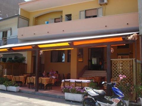 Un Posto Al Sole Acomodação com café da manhã Torretta  Exterior foto