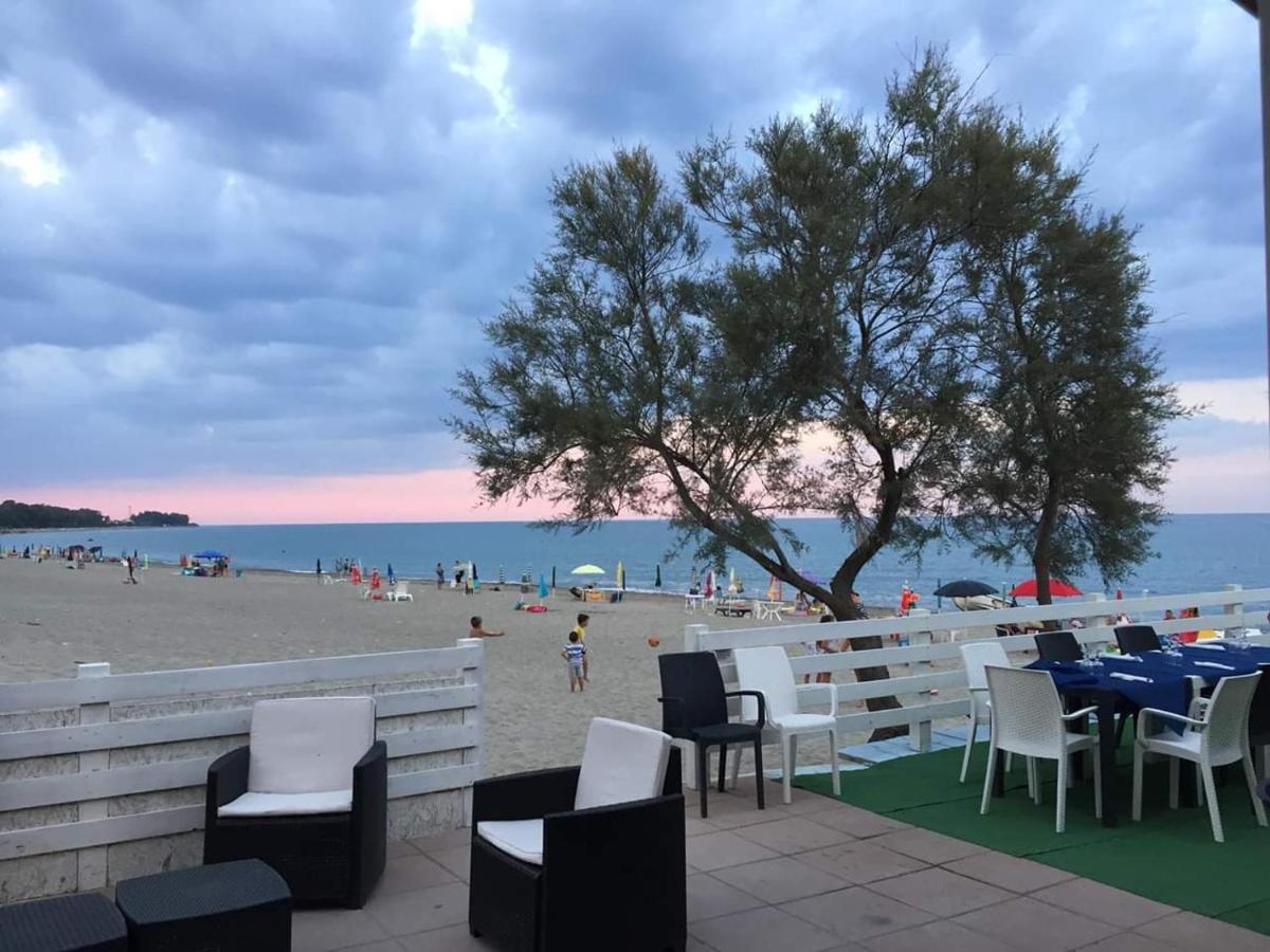Un Posto Al Sole Acomodação com café da manhã Torretta  Exterior foto